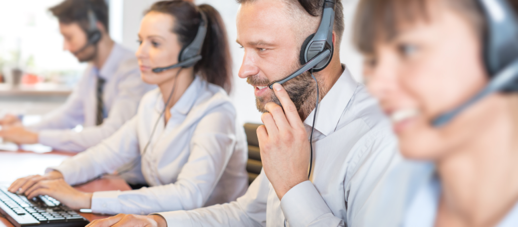 Техническая поддержка фон. Специалист голосовой поддержки пользователей авито. Колл центр. Оператор колл центра. Колл центр.